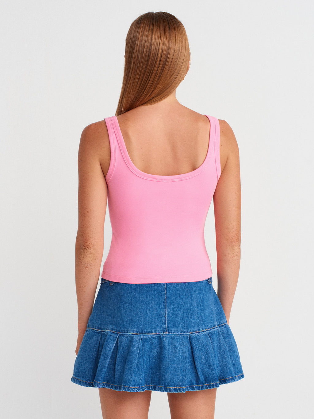 Ribbat linne – Rosa