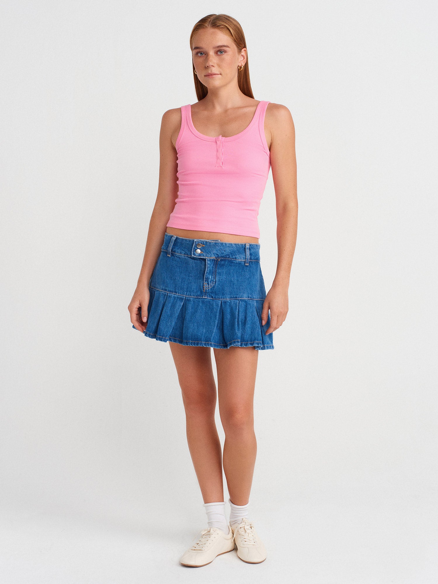 Ribbat linne – Rosa