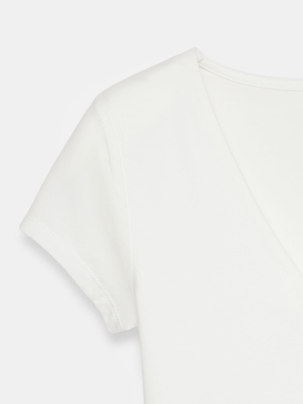 V-ringad bomulls-T-shirt - Ekru