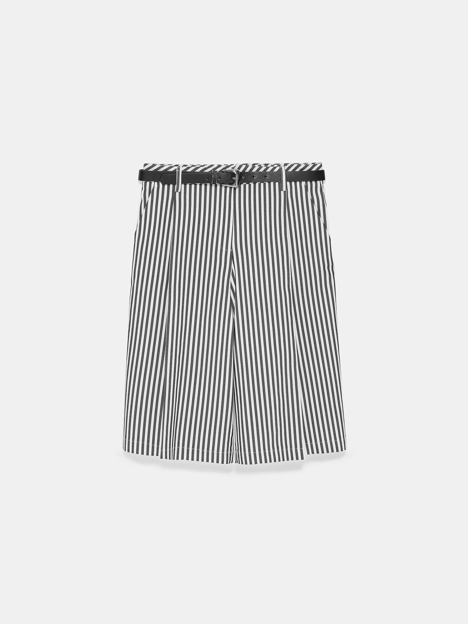 Plisserade Bermudashorts med Skärp – Randig
