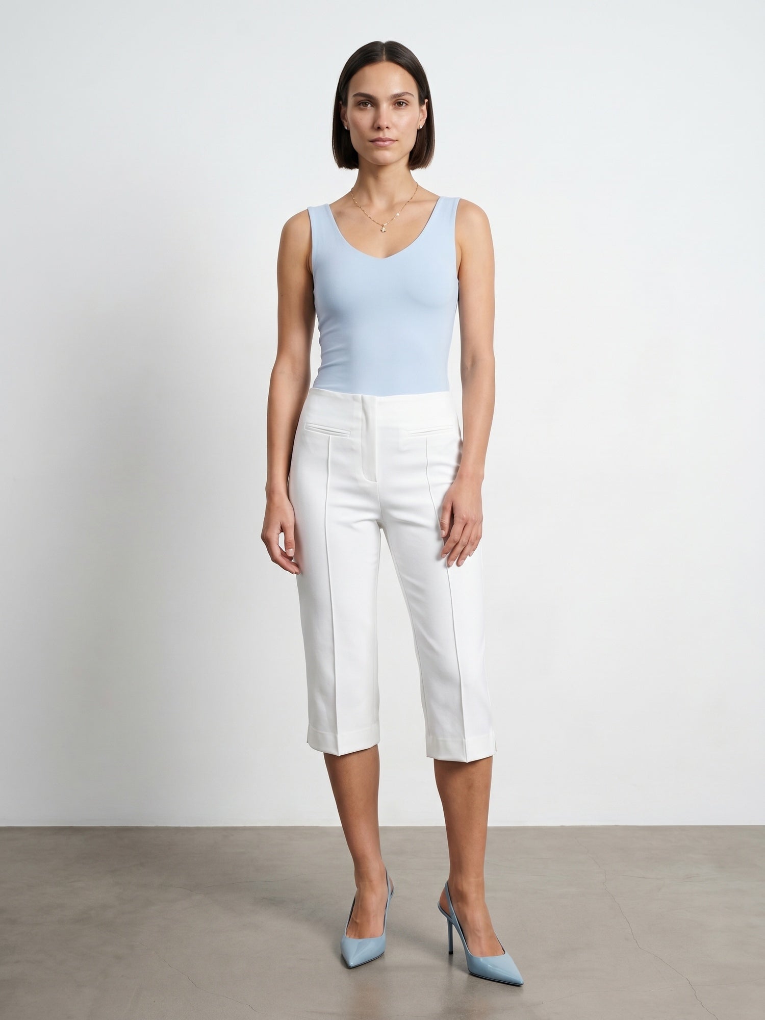 Capribyxor med Slits – Vit