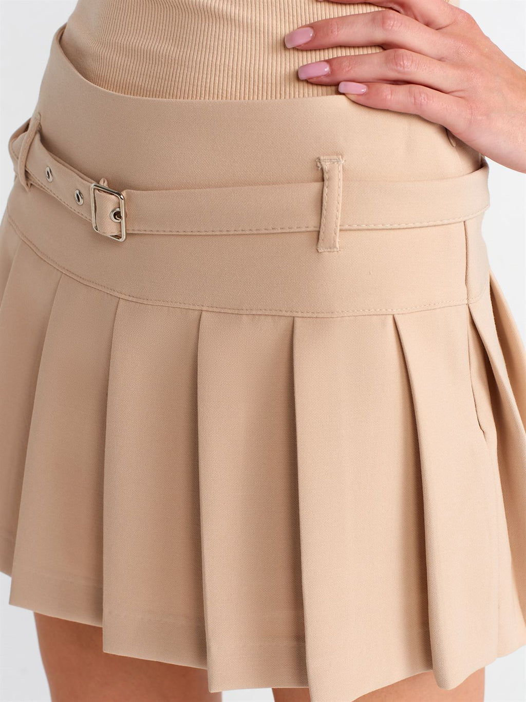 Plisserad skort med breda veck - Beige