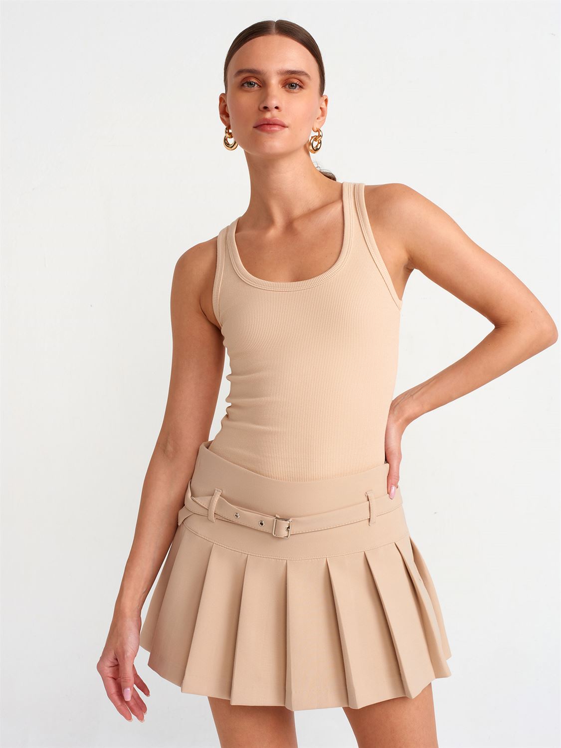 Plisserad skort med breda veck - Beige