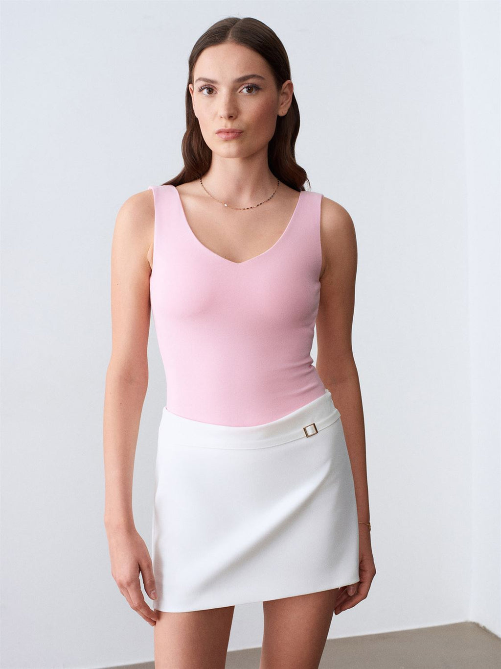 Mini skort med spänne - Vit