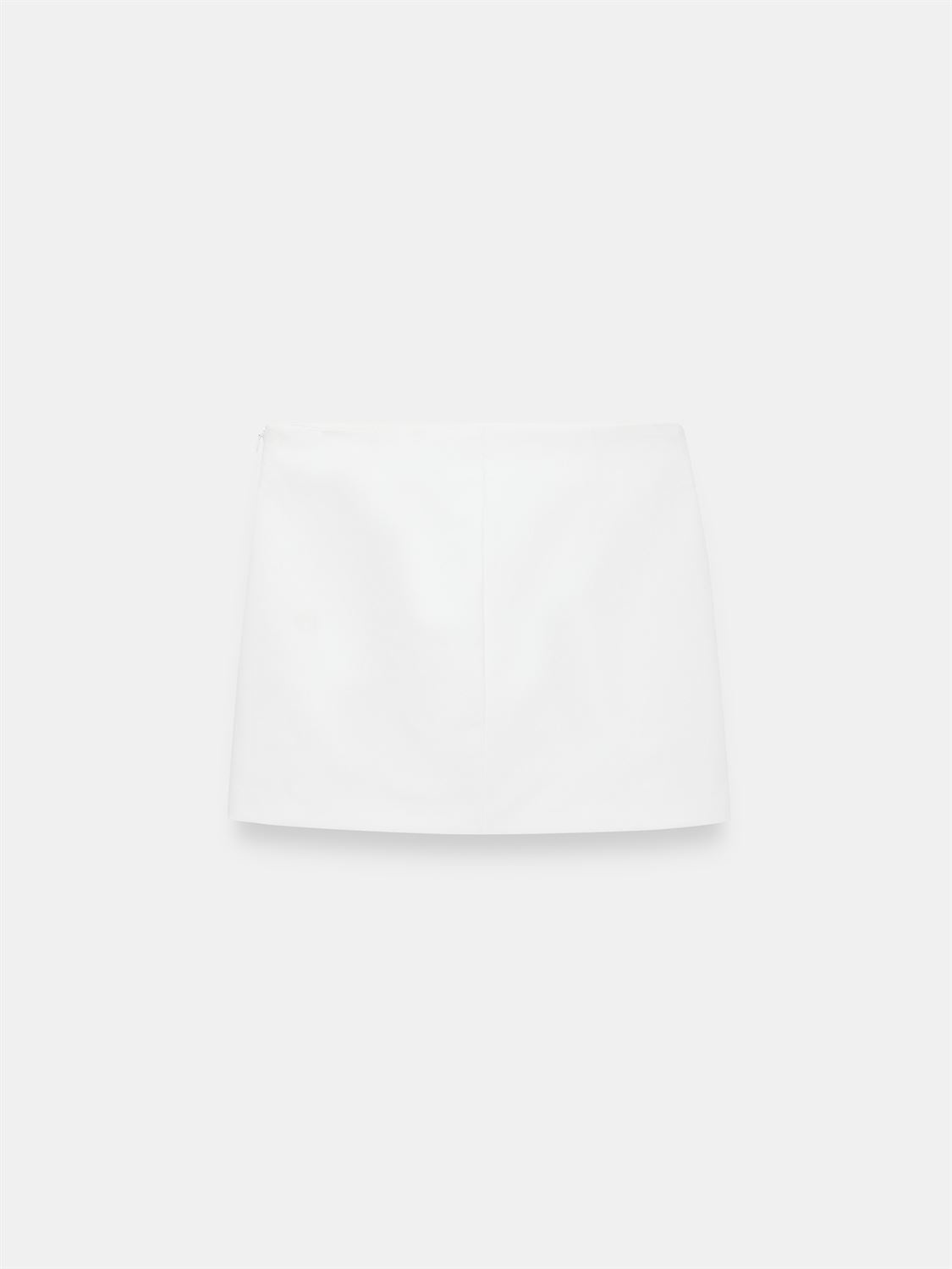 Mini skort med spänne - Vit
